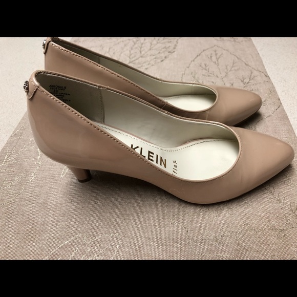 Anne Klein Rosalie Nude Pump - Picture 4 of 7